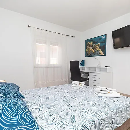 Luci - Private Heated Pool * Kaštela