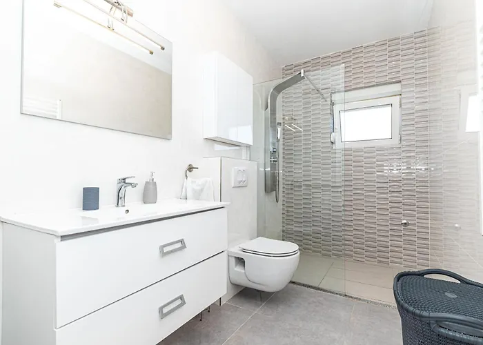 아파트 Luci - Private Heated Pool