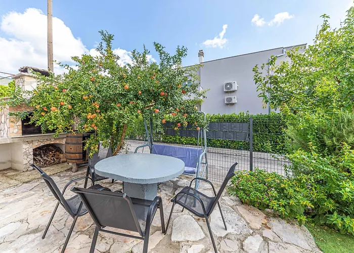 아파트 Luci - Private Heated Pool *